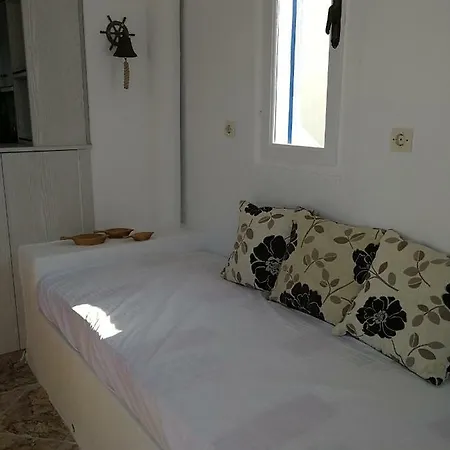 Captain's Andrew Hide Away Holiday home