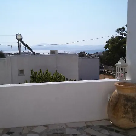 Captain's Andrew Hide Away Holiday home Logaras